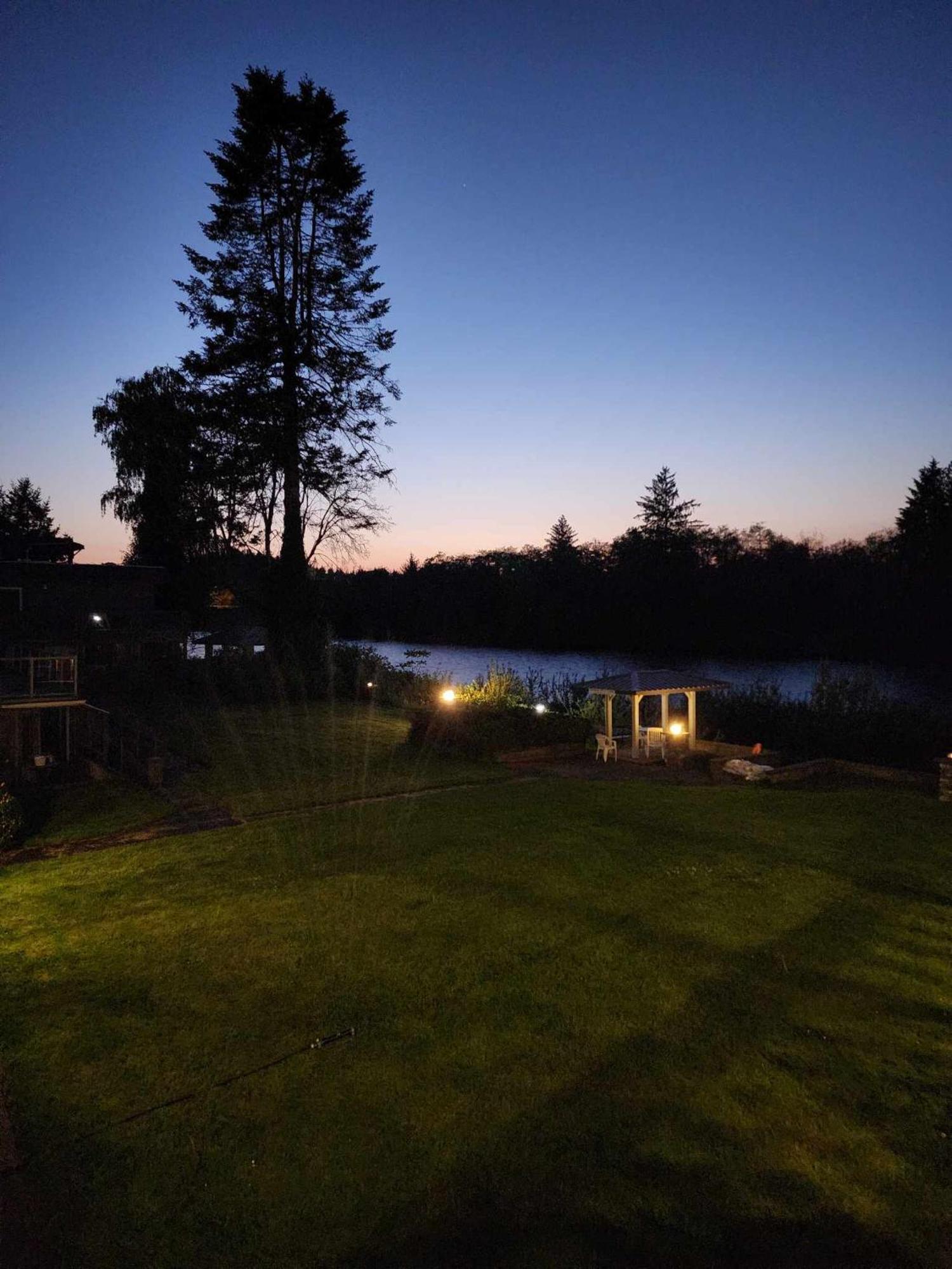Campbell River Lodge エクステリア 写真