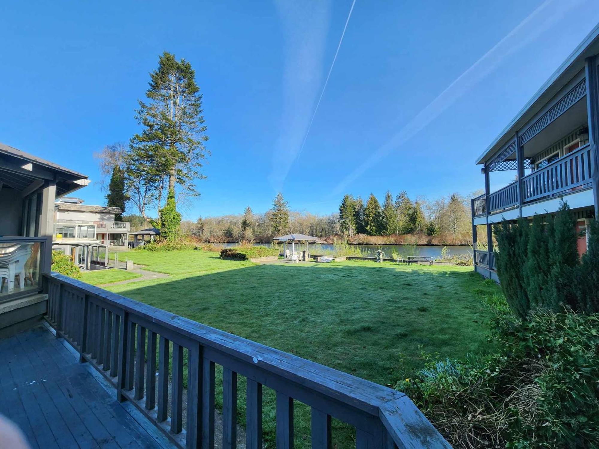 Campbell River Lodge エクステリア 写真