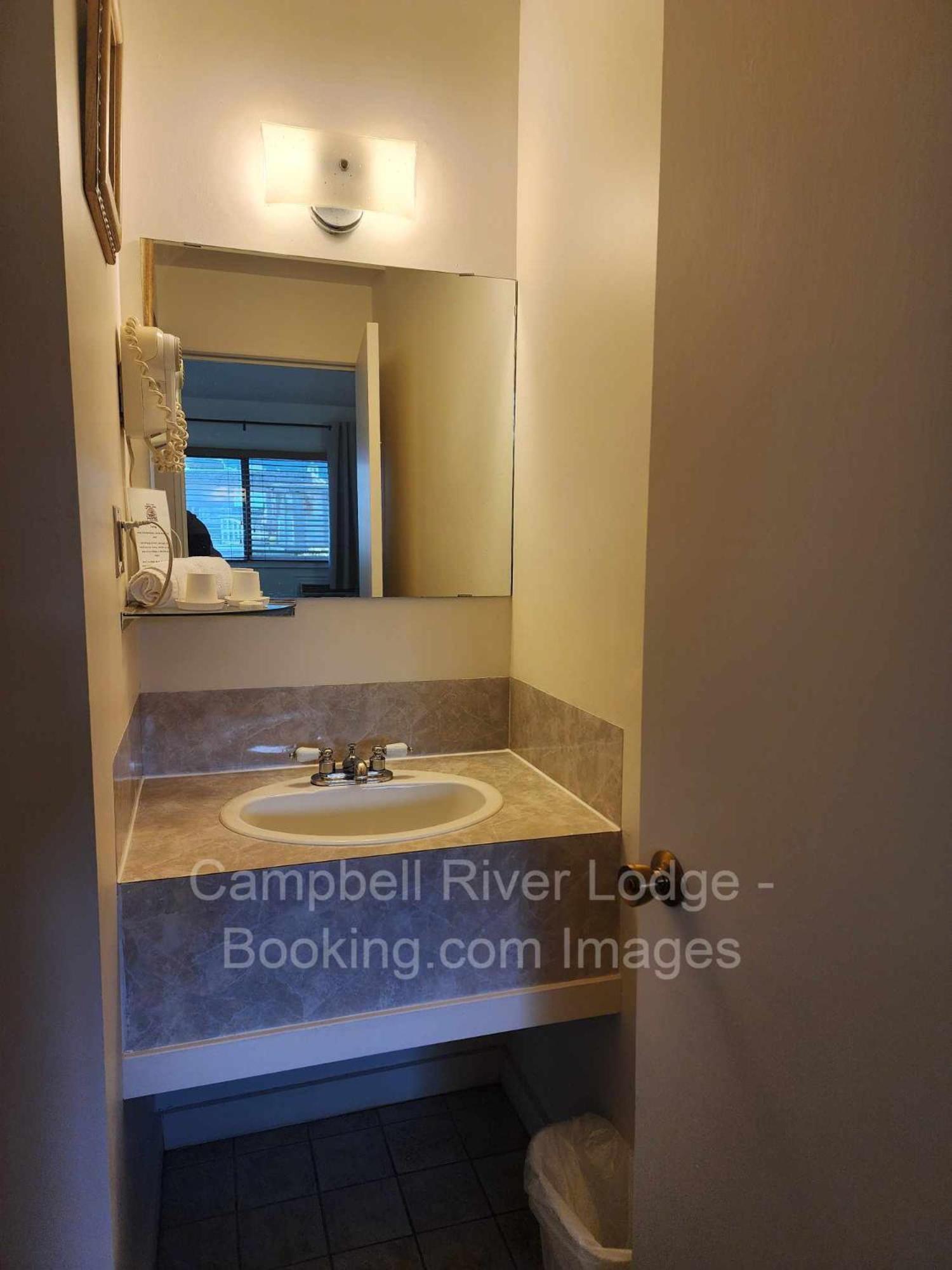 Campbell River Lodge エクステリア 写真