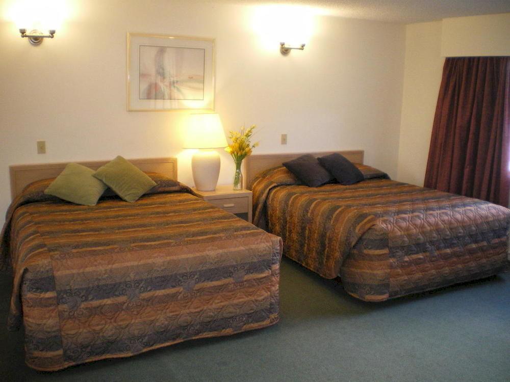 Campbell River Lodge エクステリア 写真